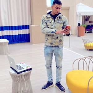 Meet your Posher, David